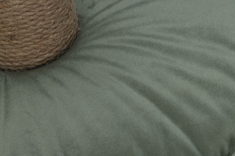 Designed by Lotte Yenna - Krabpaal - Groen - 70x41x40 cm