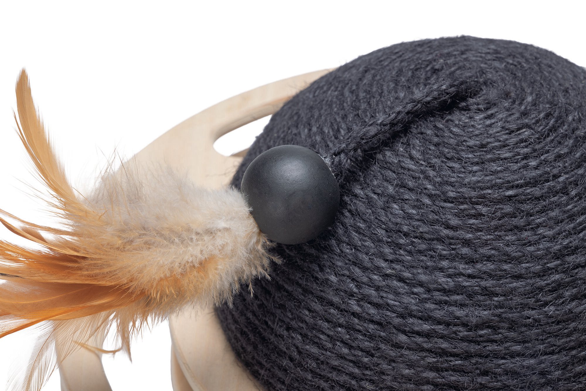 Designed by Lotte Baya - Speelbol - bruin