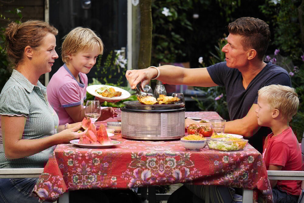 Cobb Pro - Houtskoolbarbecue - Zwart - 30 cm