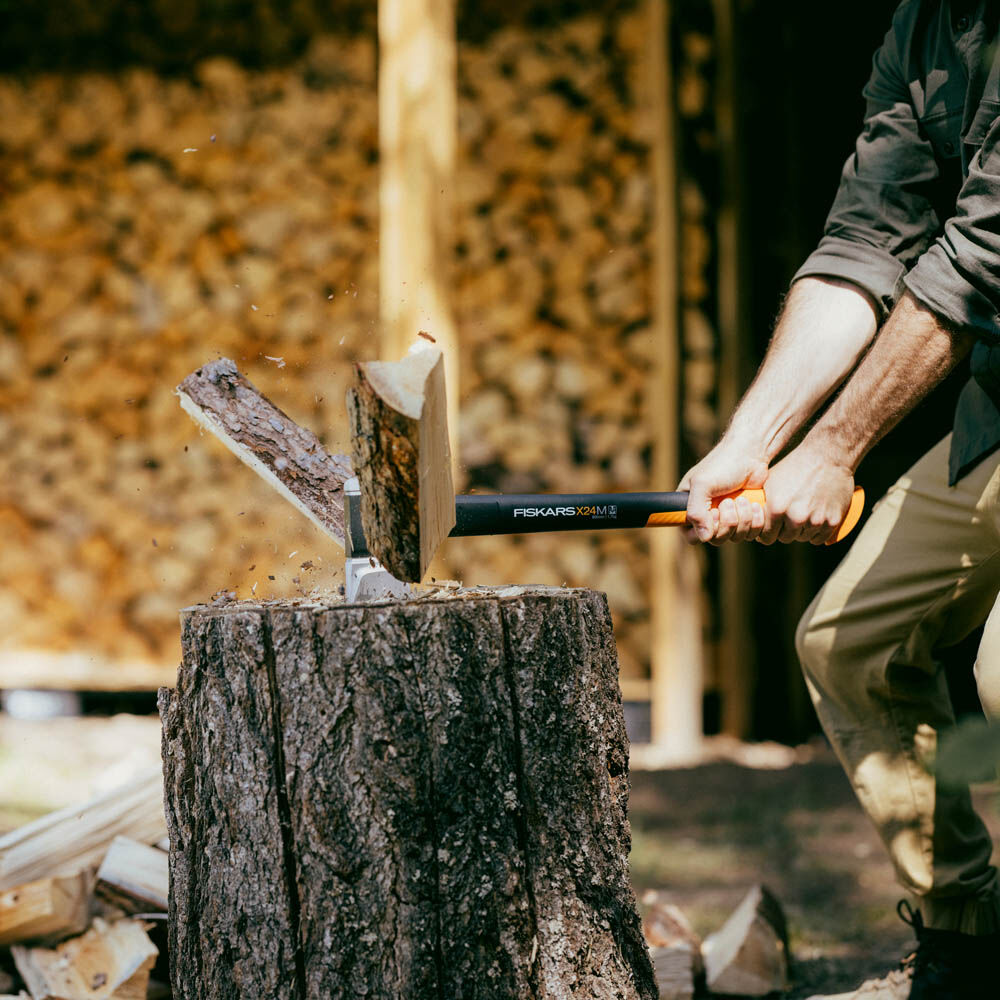 Fiskars X24 - Kloofbijl - Zwart, Oranje