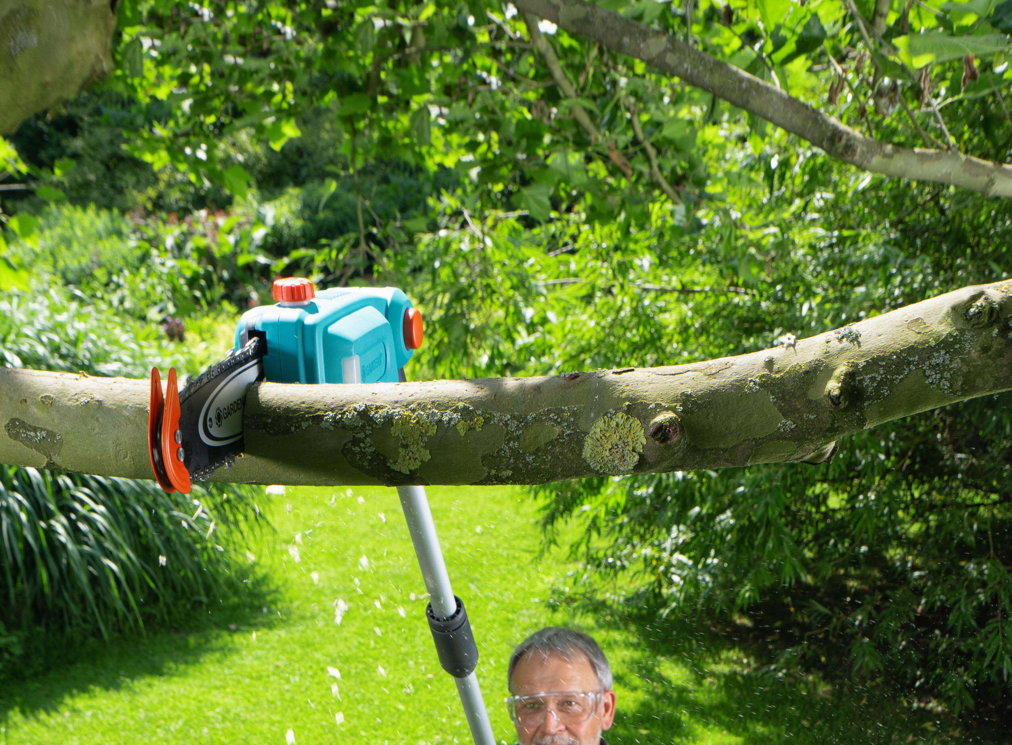 Gardena TCS 20/18 P4A set (incl. Accu en oplader) Telescopische  - Accusnoeizaag