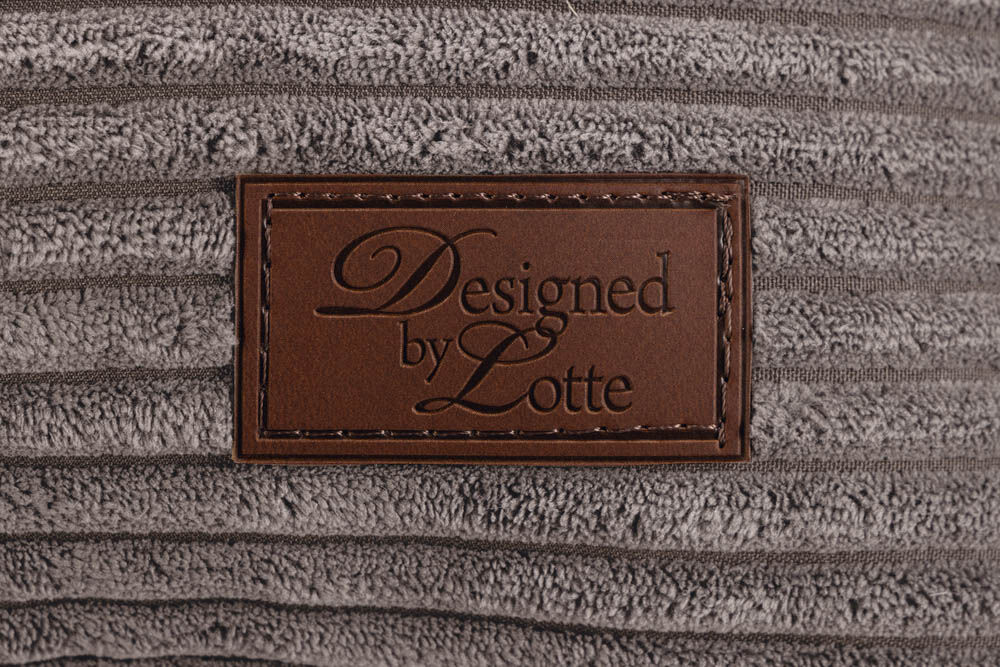 Designed by Lotte Ribbed - Hondenkussen - donkergrijs - 15x55x70 cm - S