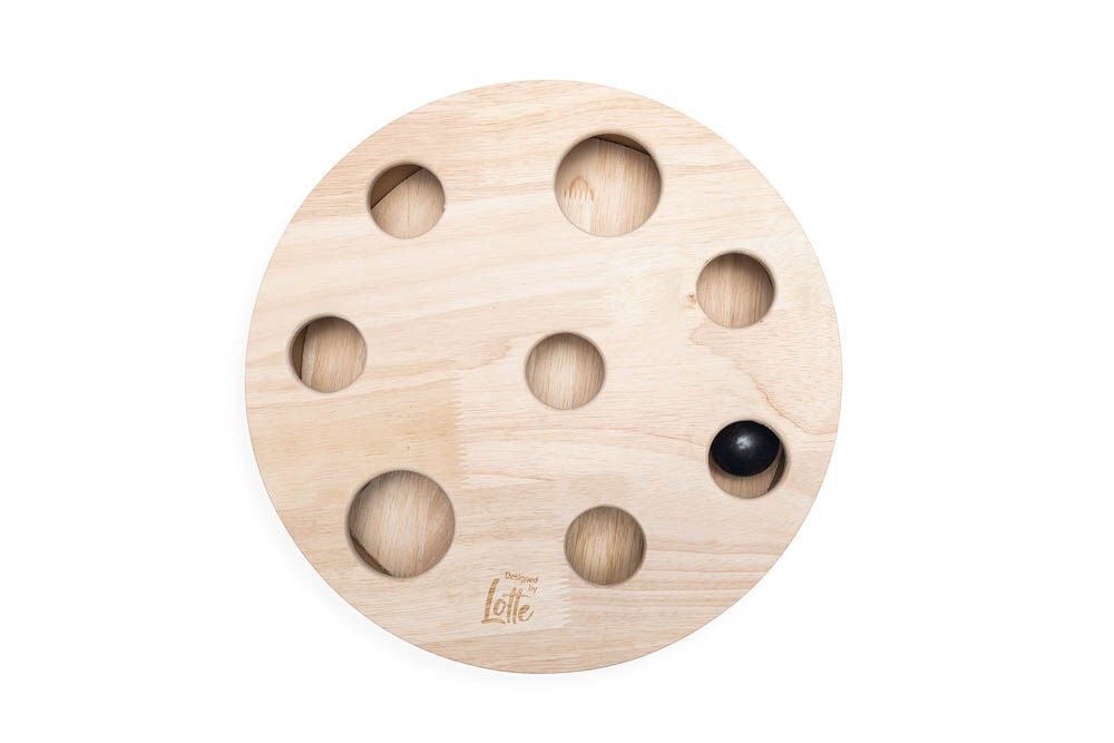 Designed by Lotte Raya - Kattenspeeltje - Bruin
