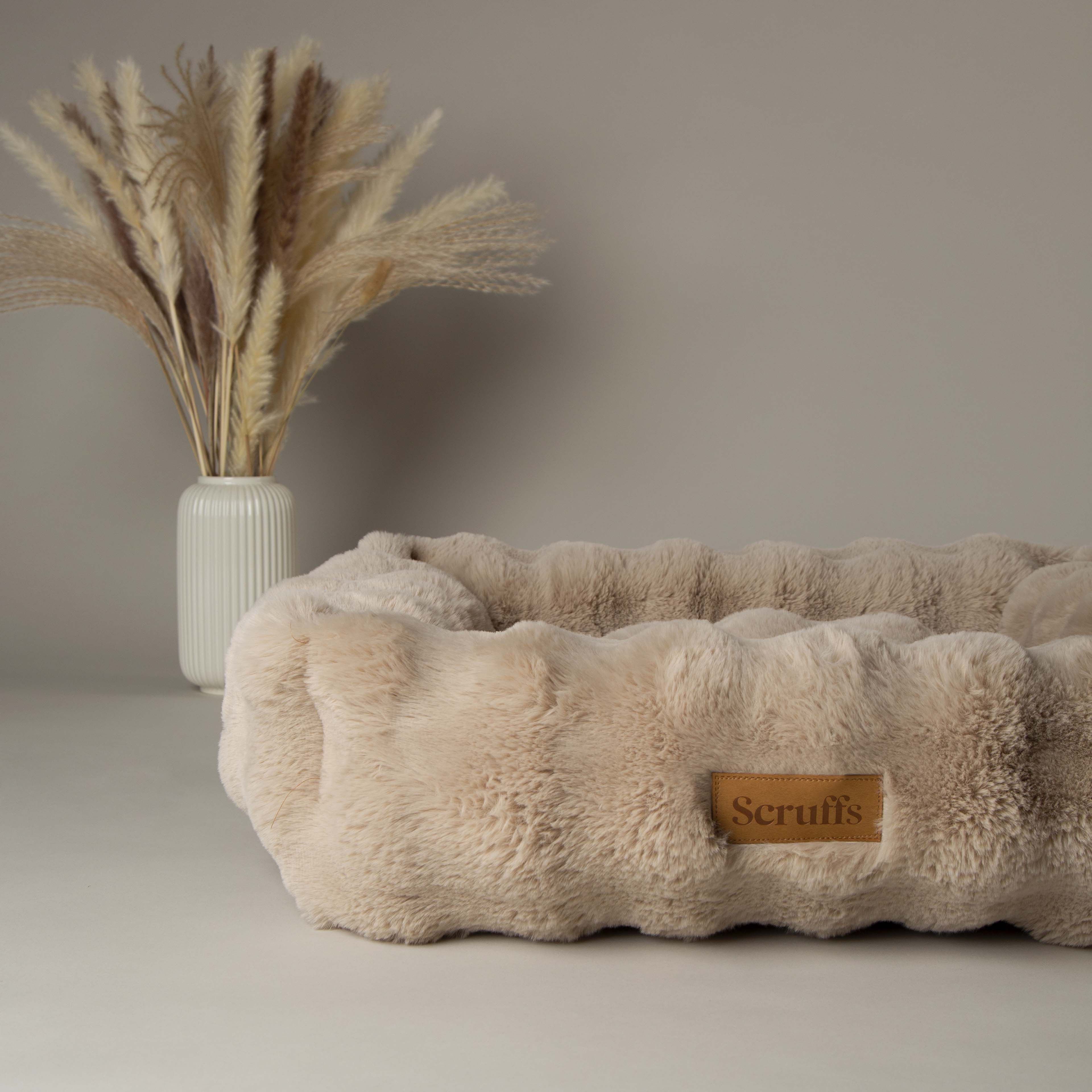 Scruffs Alpine - Hondenmand - Wit - 18x60x60 cm - L