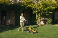 STIGA Combi 340e Kit - Accu grasmaaier incl accu en lader - 350 m2 - Inclusief accu|Inclusief lader