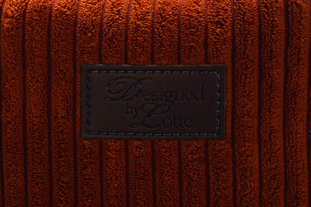 Designed by Lotte Ribbed - Hondenkussen - Terracotta - 15x70x100 cm - M