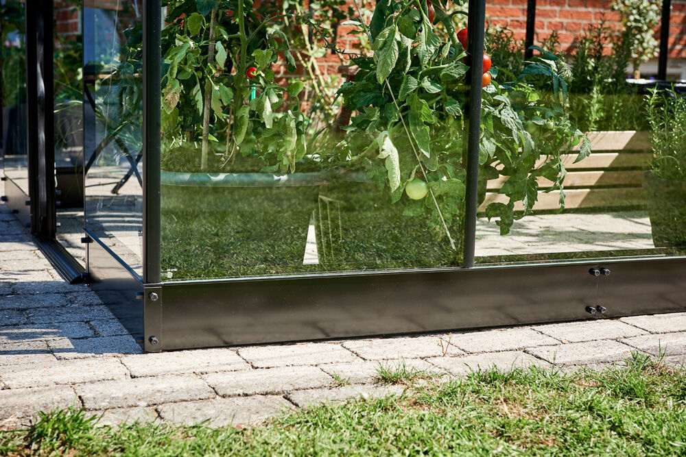 Halls Qube 610 - Fundering