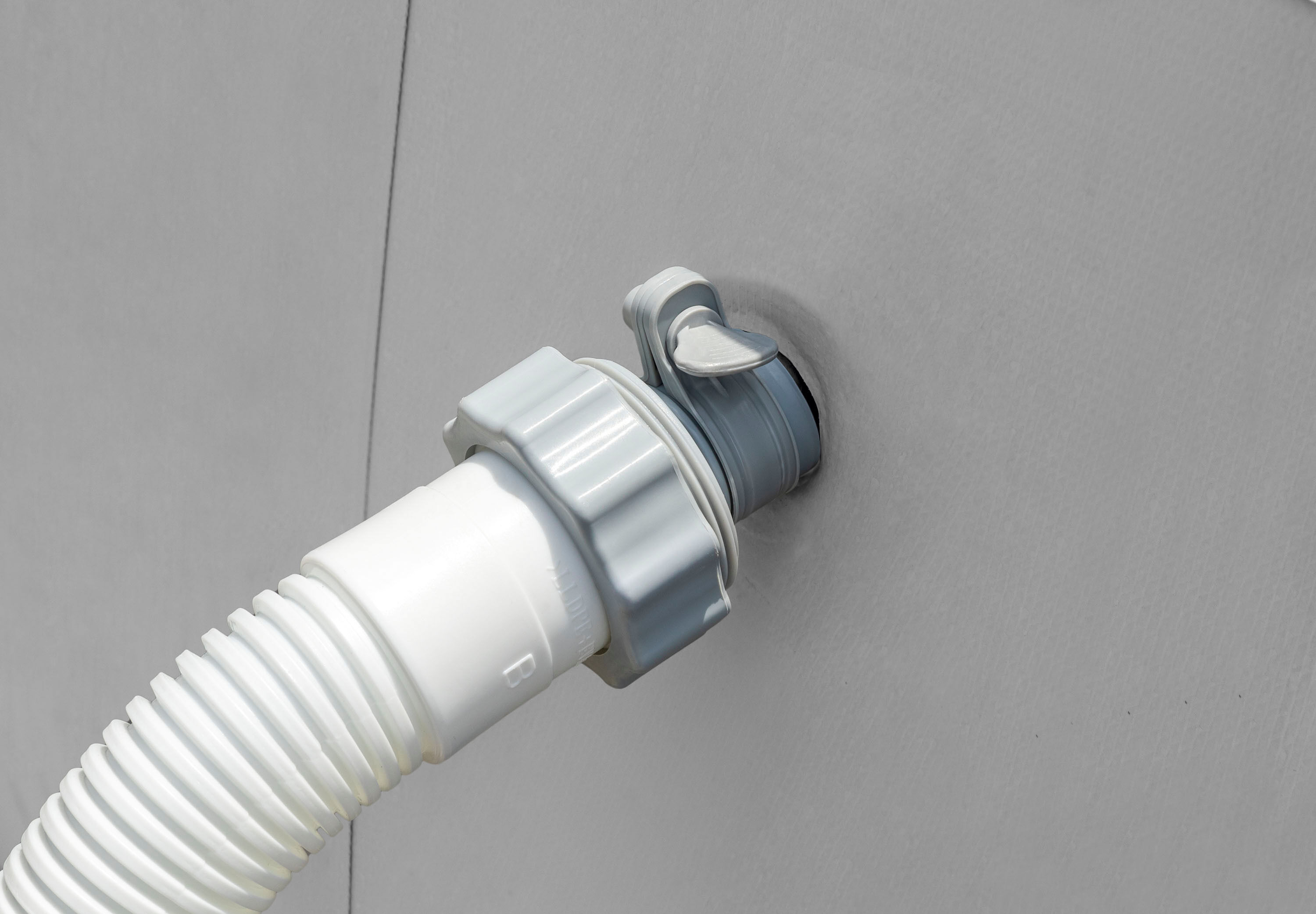 Intex 38/32 - Adapter - Wit - 6x7x5 cm
