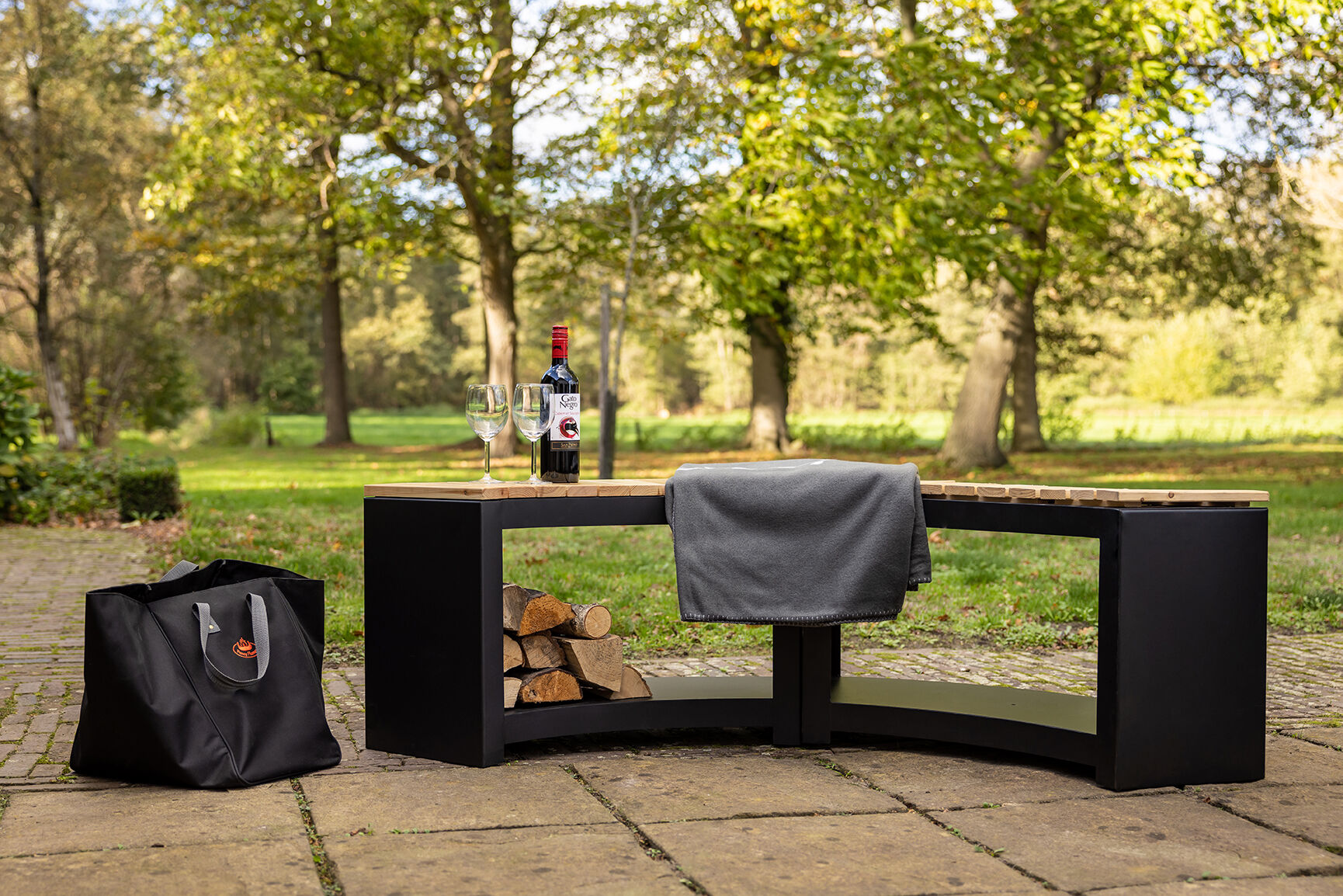 Fancy Flames - Houtopslag - Gebogen bank - Zwart