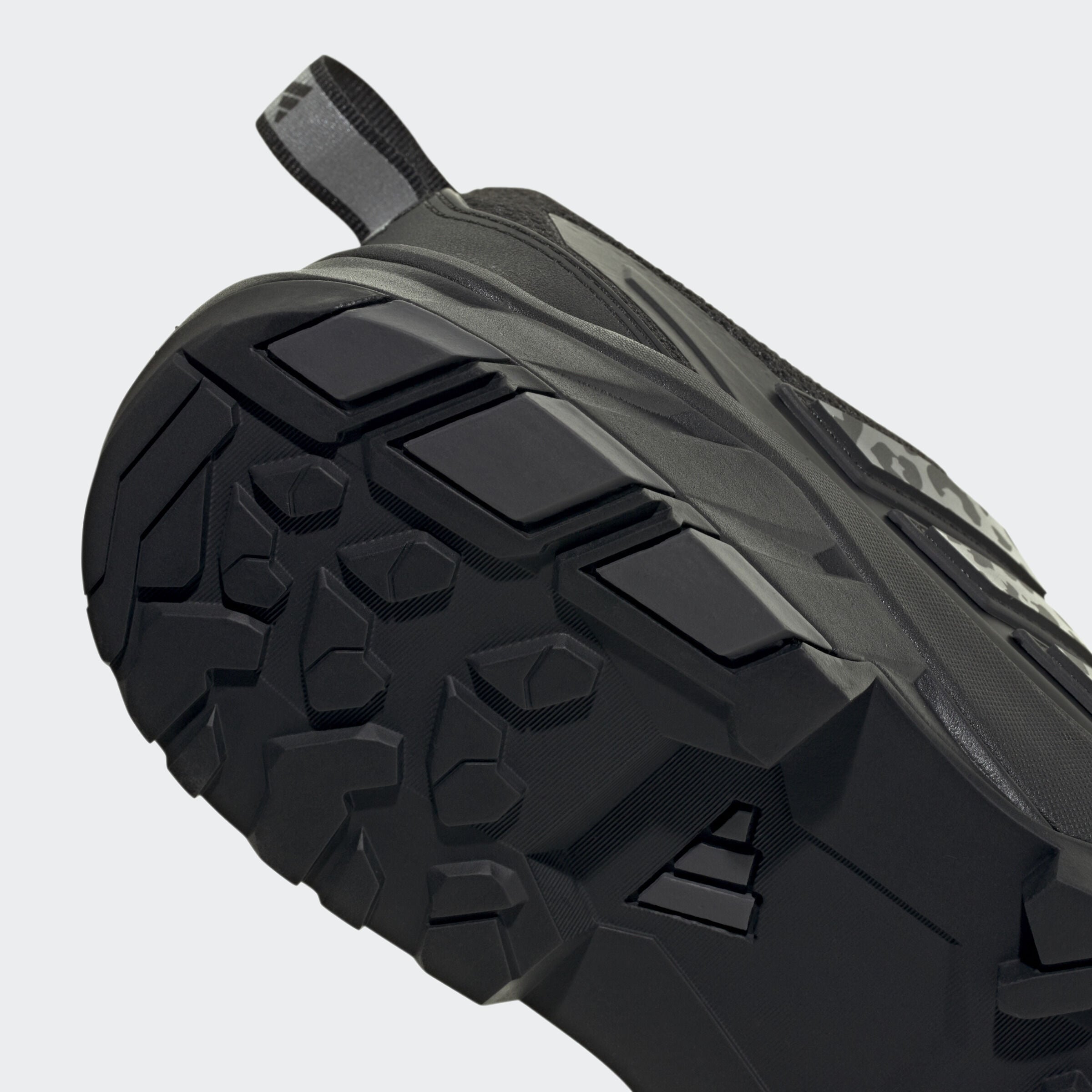 adidas Aedus Low - Werkschoenen - Zwart/Panter - 37