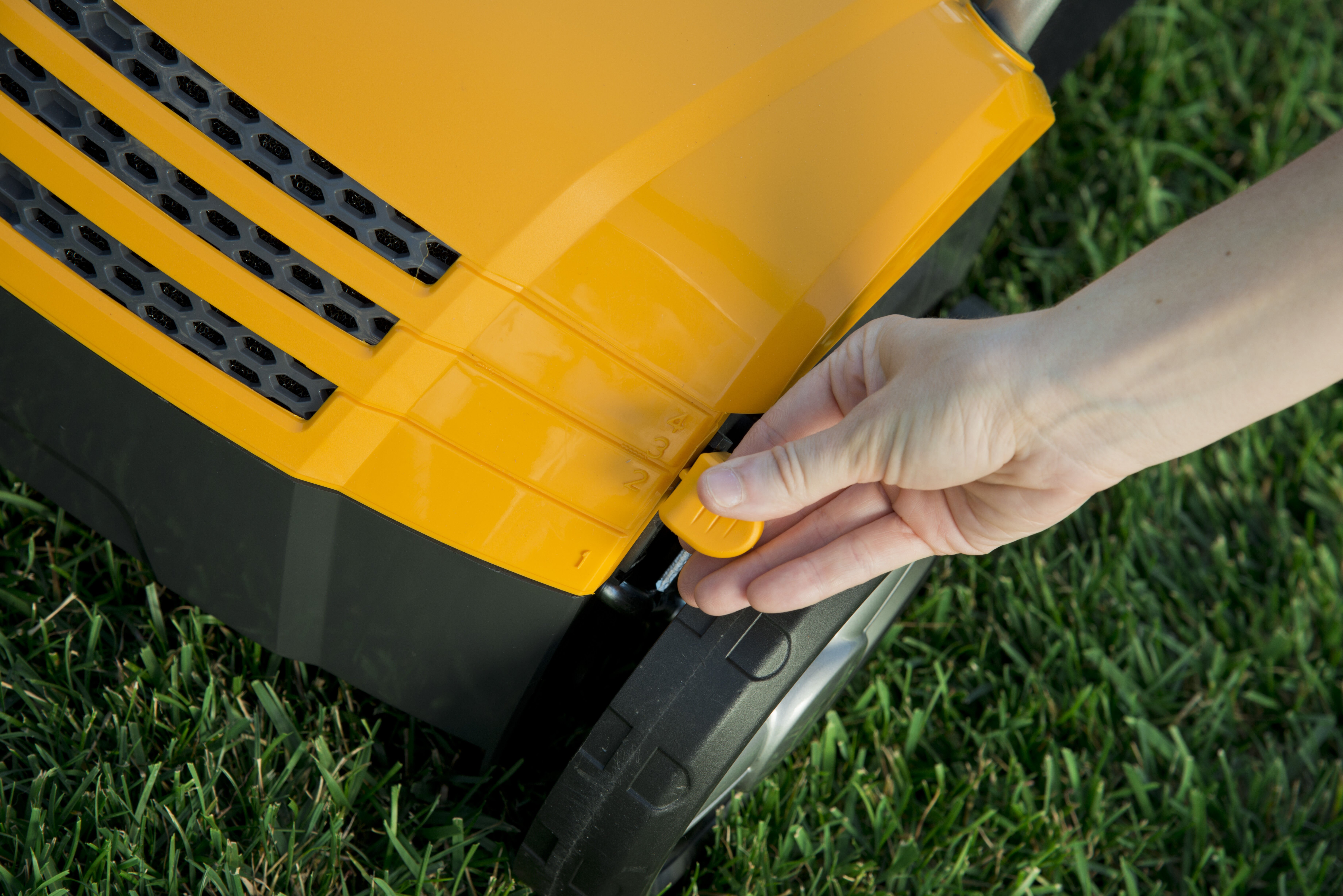 Stiga SV 213E - Verticuteermachine - 32 cm