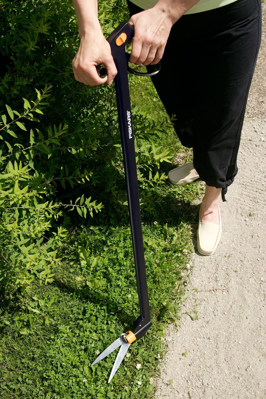 Fiskars GS46 - Graskantenschaar Op Steel Lang