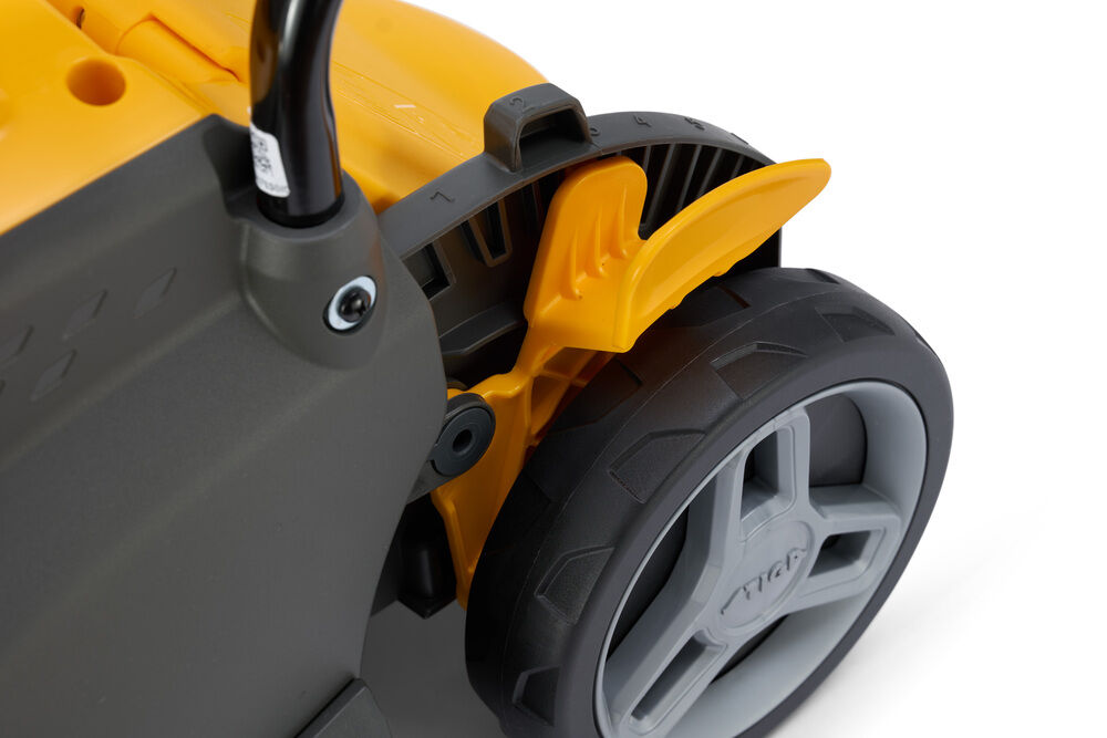 STIGA Combi 336e Kit - Accu grasmaaier incl accu en lader - 200200 m2