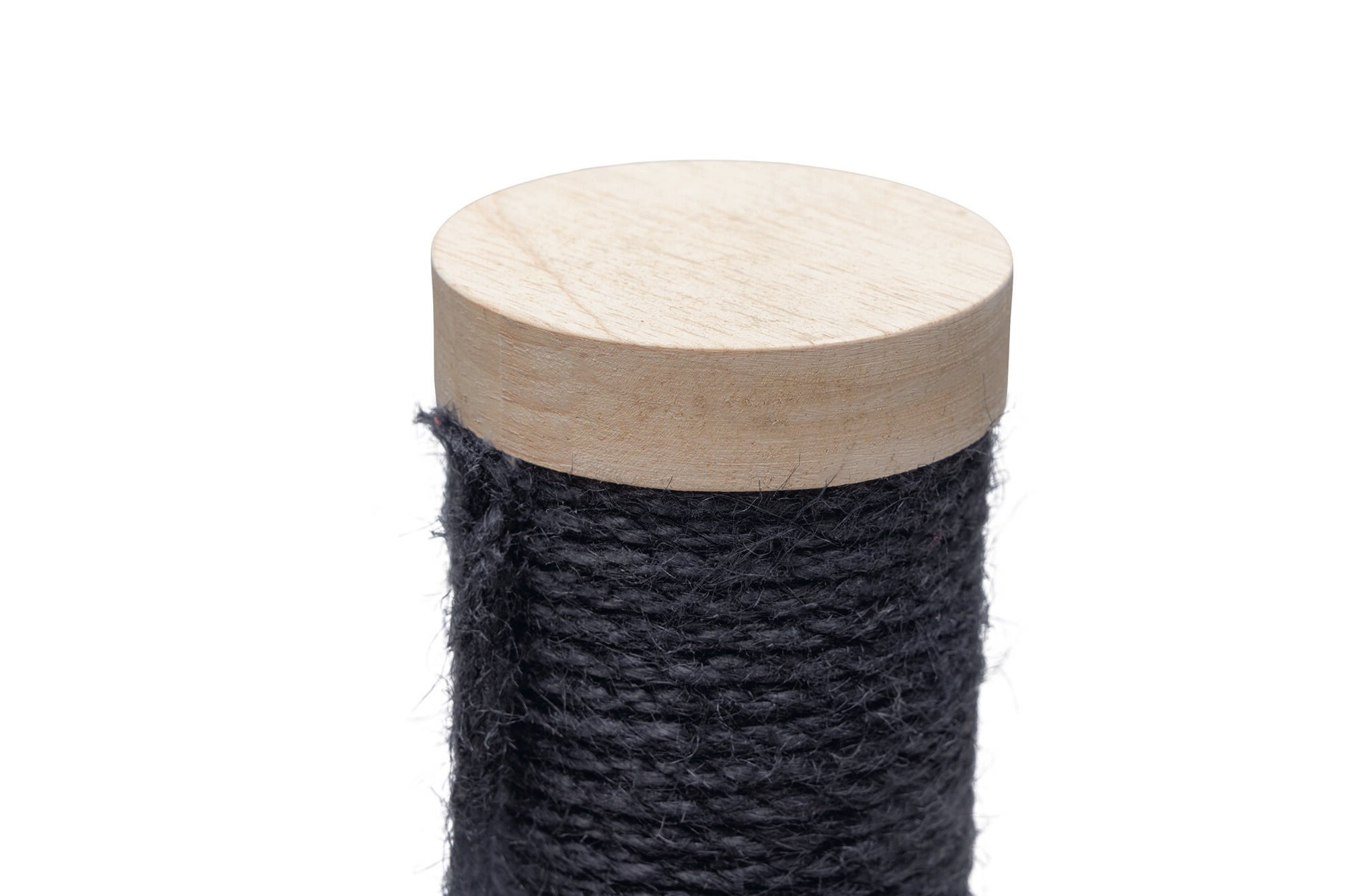 Designed by Lotte Fida - Krabpaal - zwart