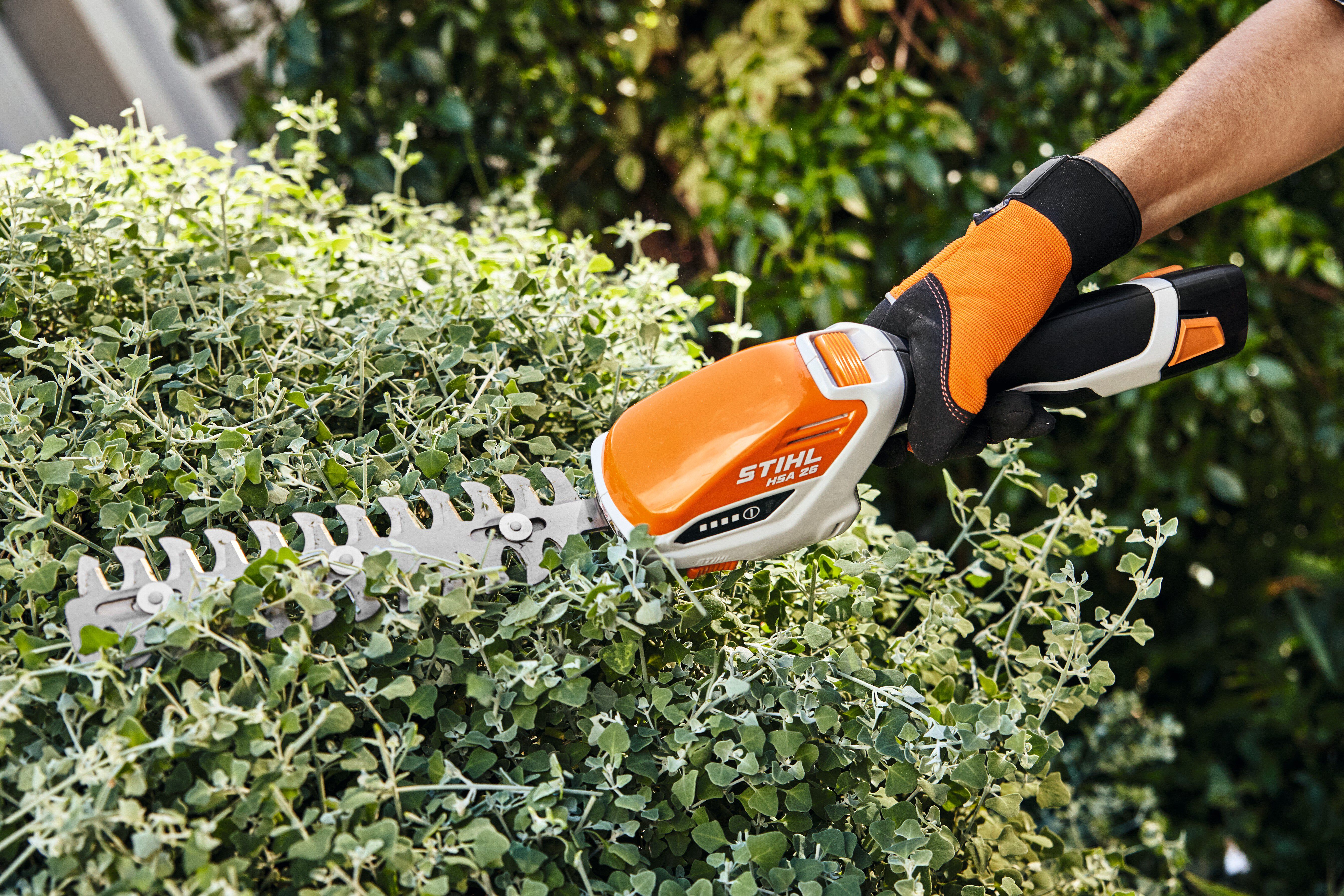 STIHL HSA 26 - Accu gras- en buxusschaar set (incl. accu en lader) - 20 cm