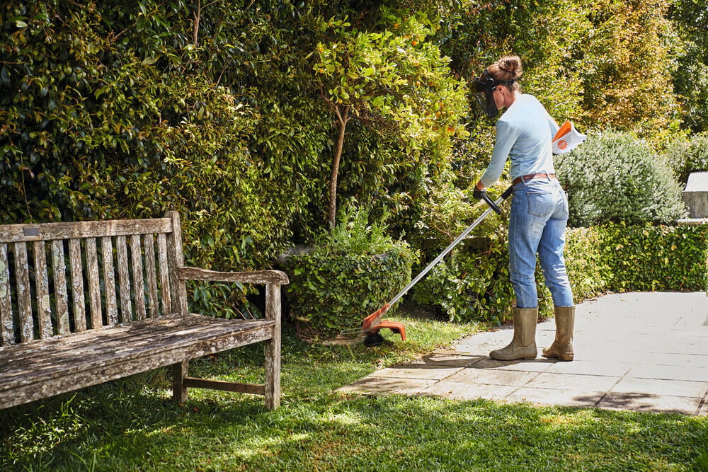 STIHL FSA 60 R Set - Bosmaaier (incl. accu en lader) -