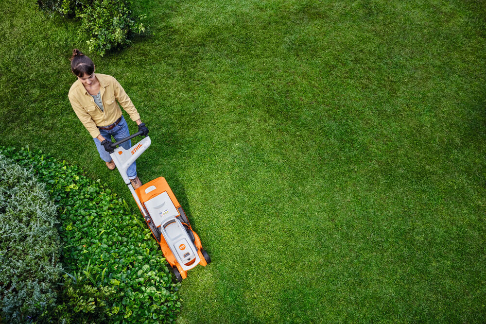 STIHL RMA 239C - Accu grasmaaier - incl accu en lader - 330250 m2
