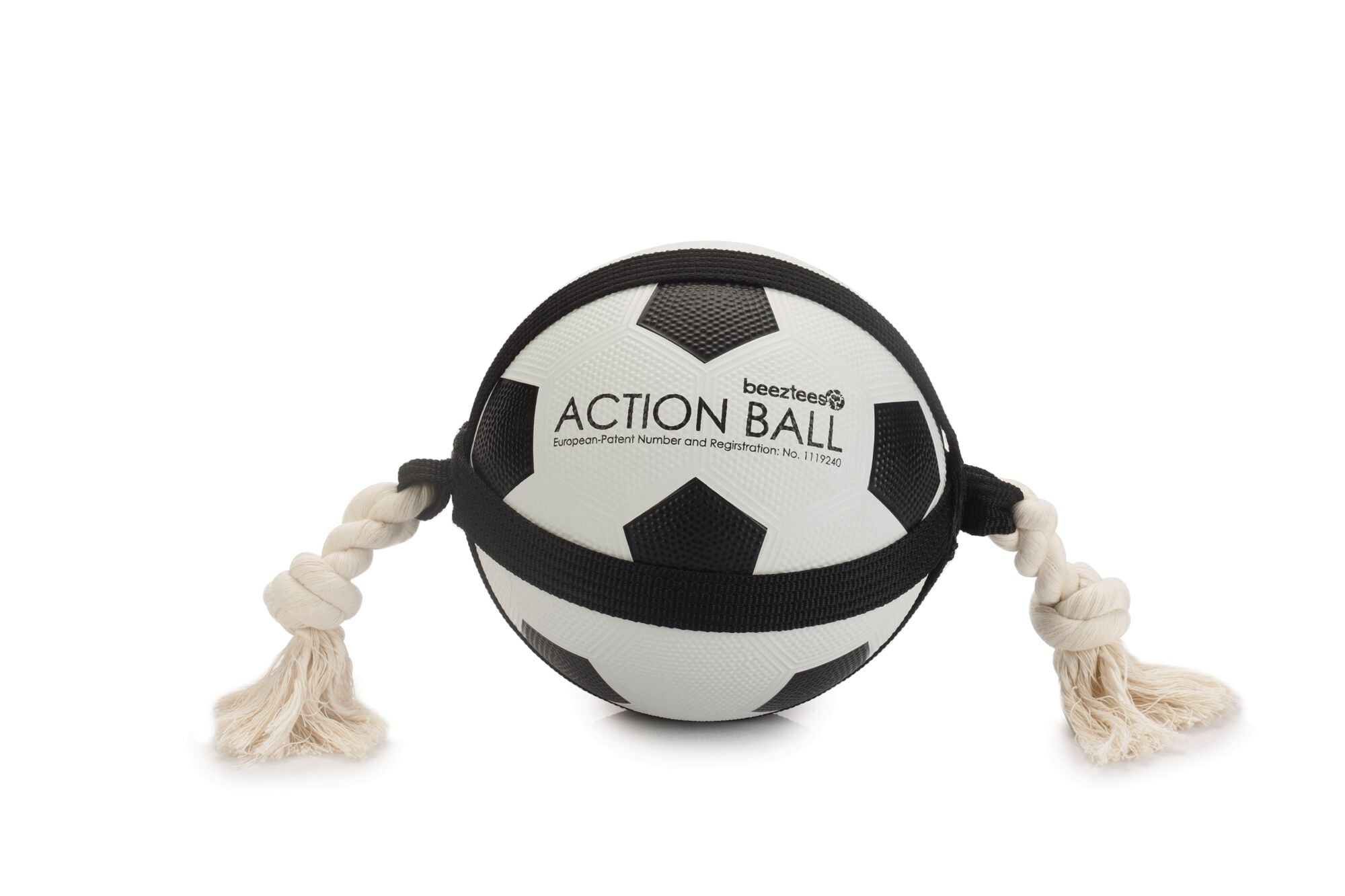 Beeztees Action Voetbal met Flostouw - Hondenspeelgoed - zwart/wit - 18x18x18 cm - M Beeztees Action Voetbal met Flostouw - Hondenspeelgoed - zwart/wit - 18x18x18 cm - M