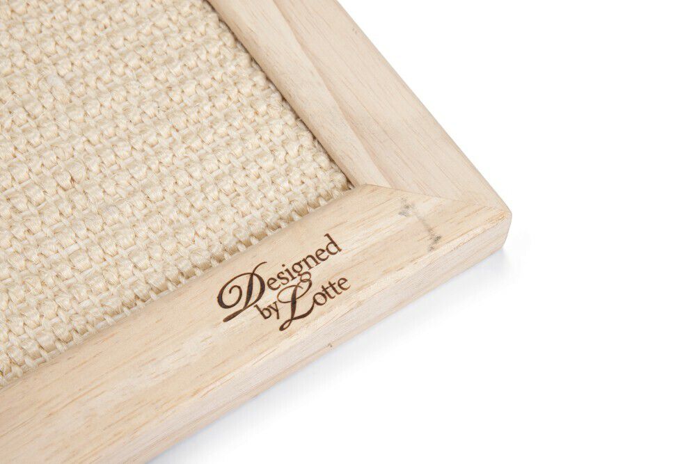 Designed by Lotte Sammy - Krabplank - Naturel - 52x50x2.7 cm