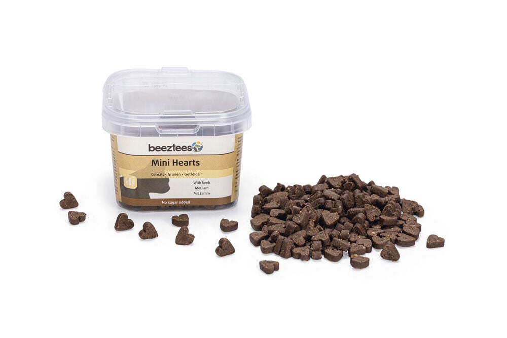 Beeztees Mini Hearts Granen - Kattensnack - 140 Gram - lam
