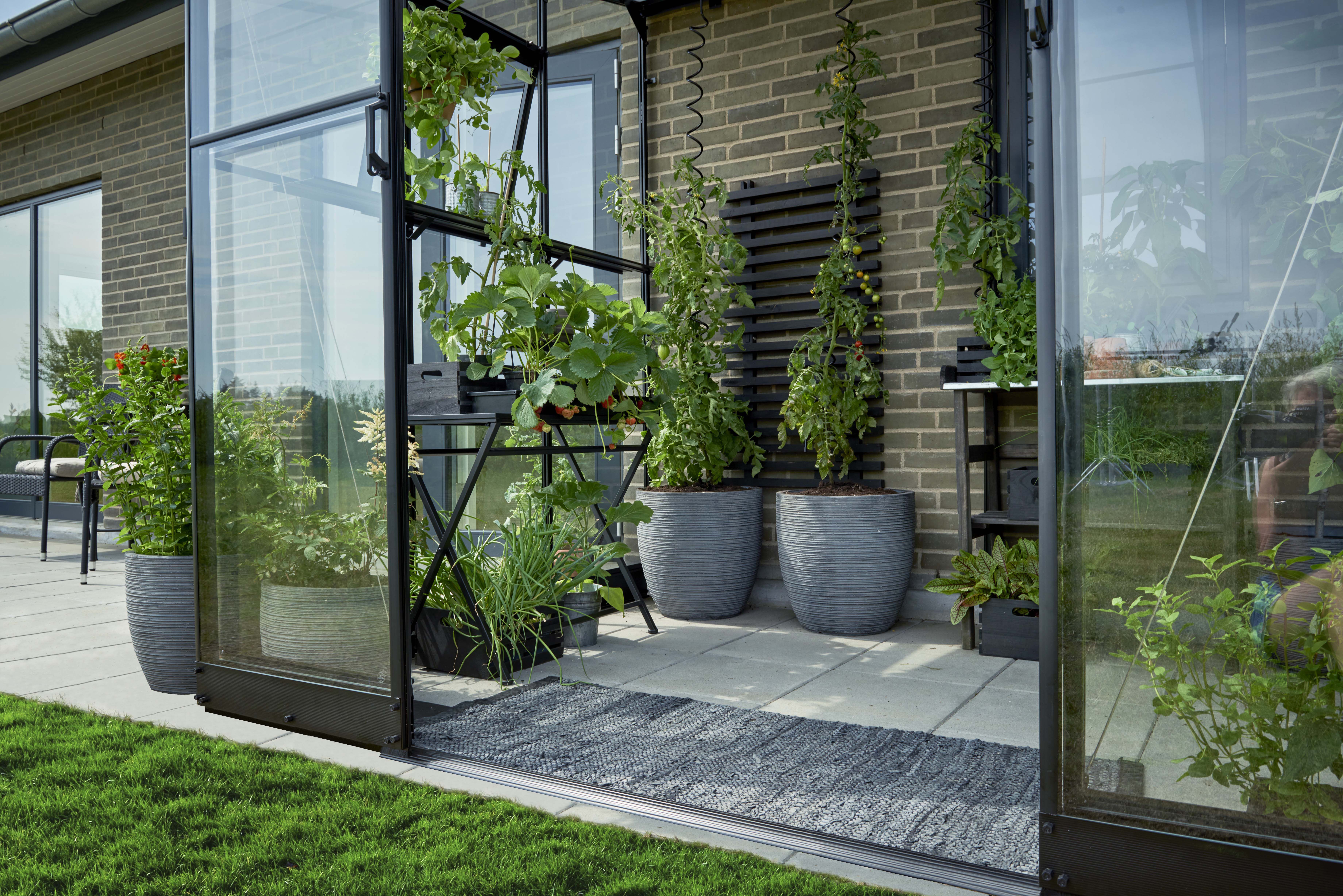 Halls Qube LT 68 - Fundering