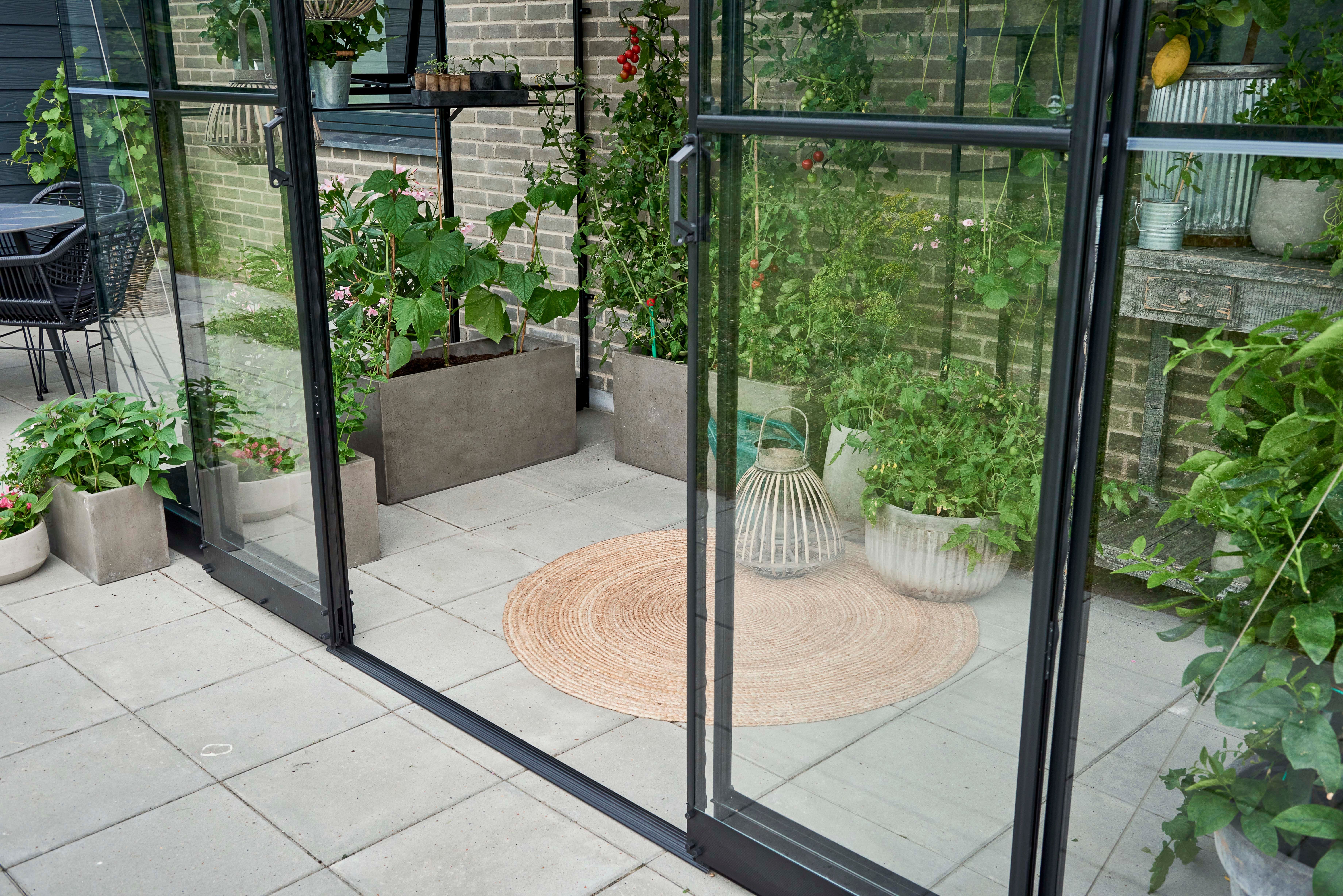 Halls Qube LT 612 - Fundering - zwart - 3x12x374 cm