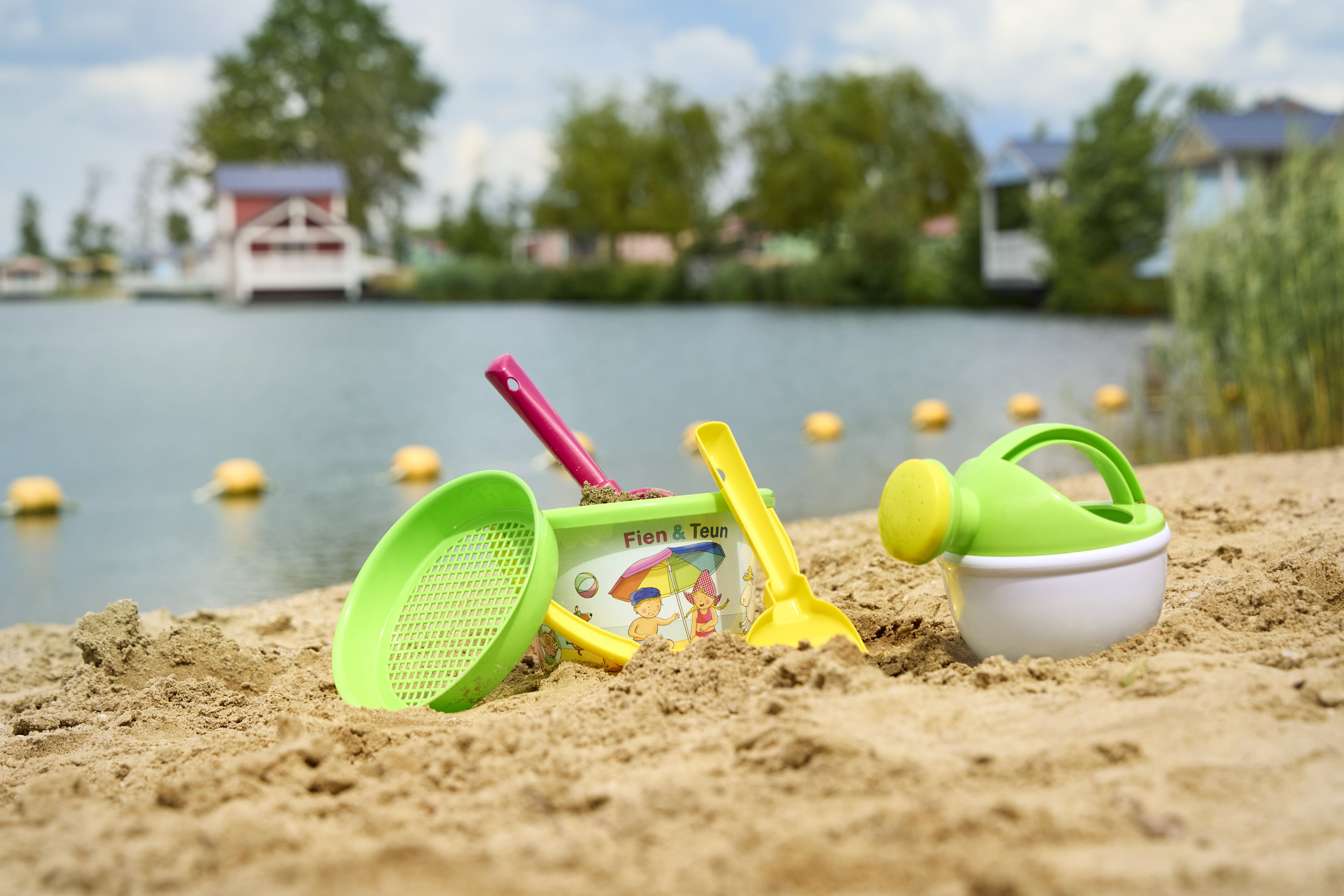 Fien & Teun -Strandset - multi - 17.4x15.5x14.5 cm