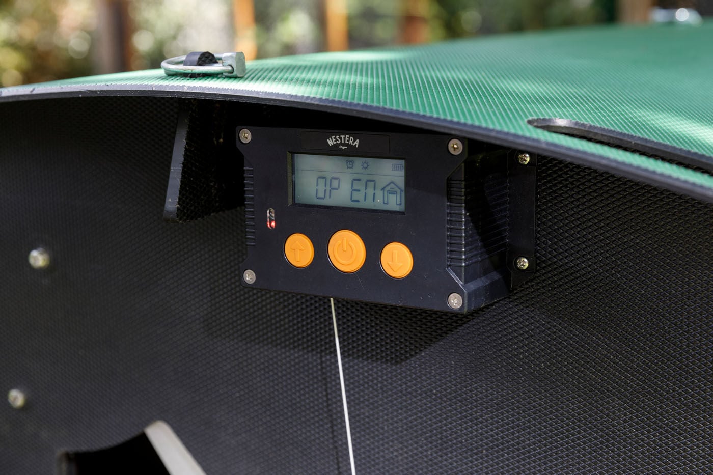 Nestera - Automatische deuropener kippenhok - Zwart, Oranje