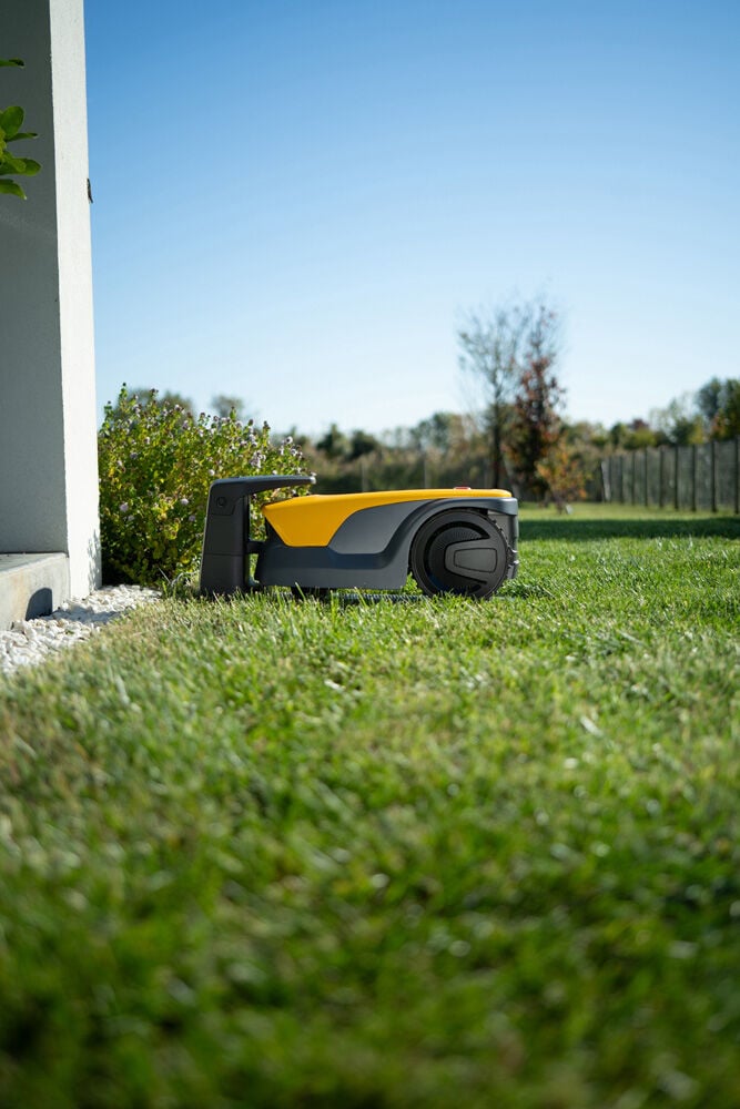 Stiga A 8v - Robotmaaier - 800 m2