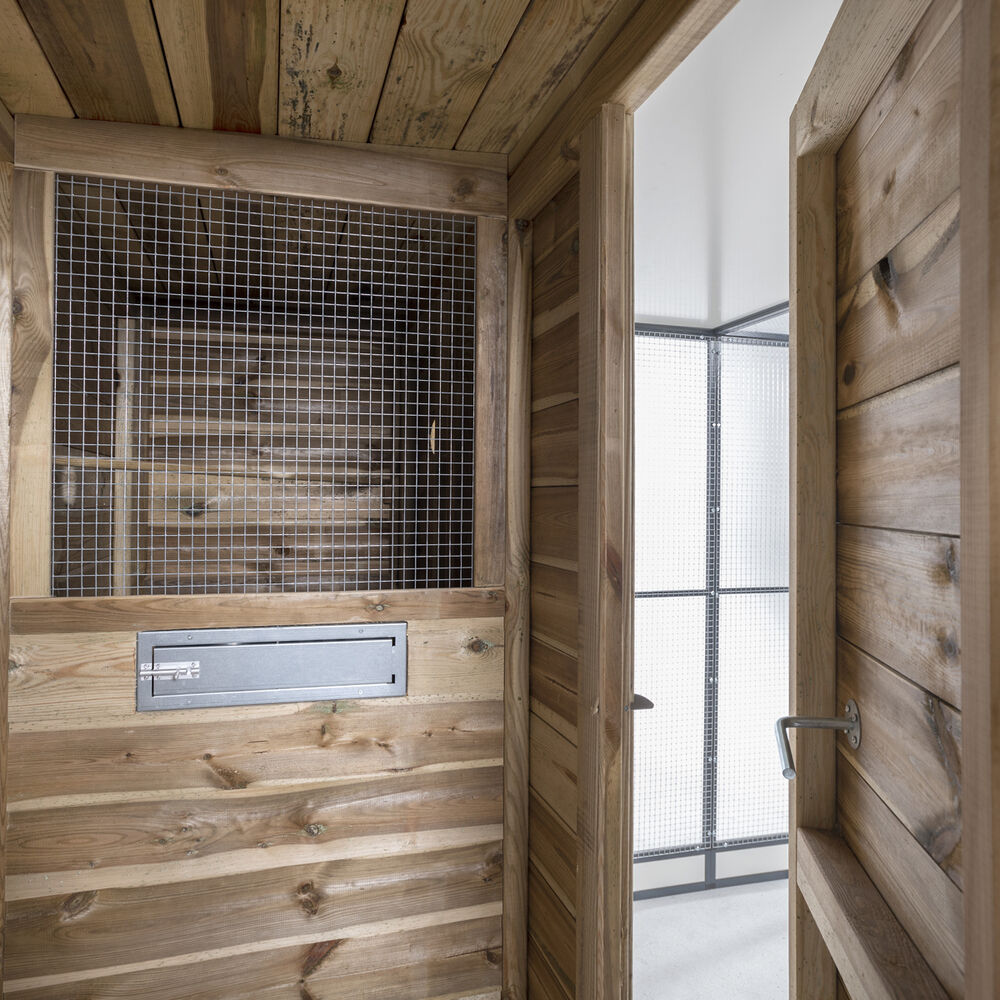 Voldux R9 - Volière - Links