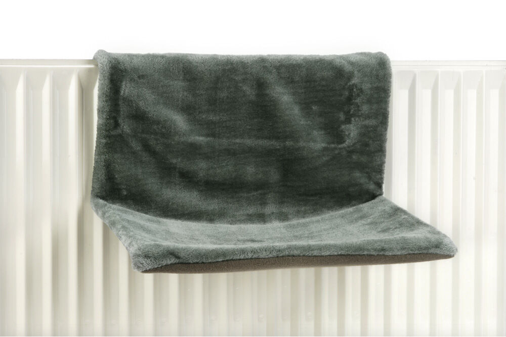 Beeztees Sleepy - Radiatorhangmat - Groen - 10x46x10 cm Beeztees Sleepy - Radiatorhangmat - Groen - 10x46x10 cm