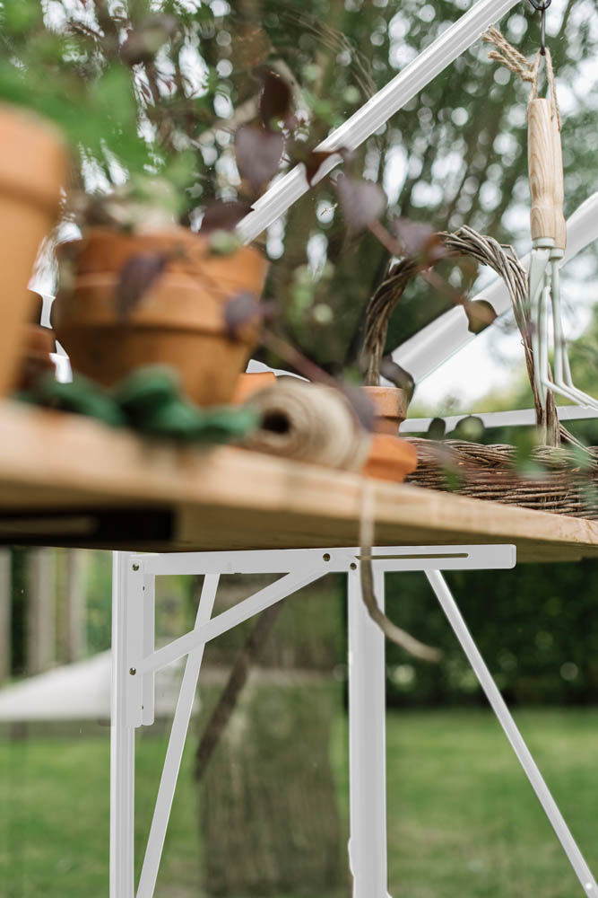 Royal Well Mary/Kate - Opklapbare steun - Wit - 2.2x17x40 cm Royal Well Mary/Kate - Opklapbare steun - Wit - 2.2x17x40 cm