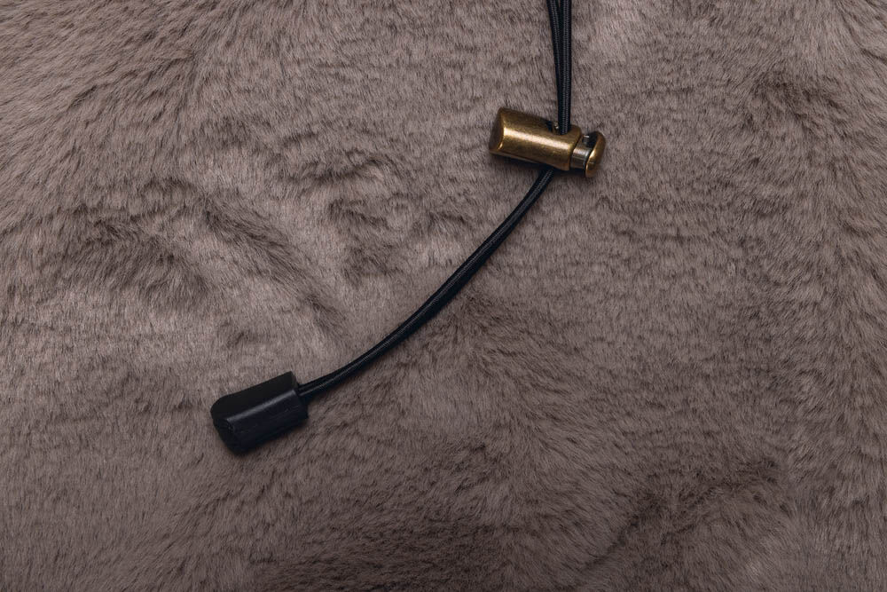 Designed by Lotte Laki - Draagtas - Taupe