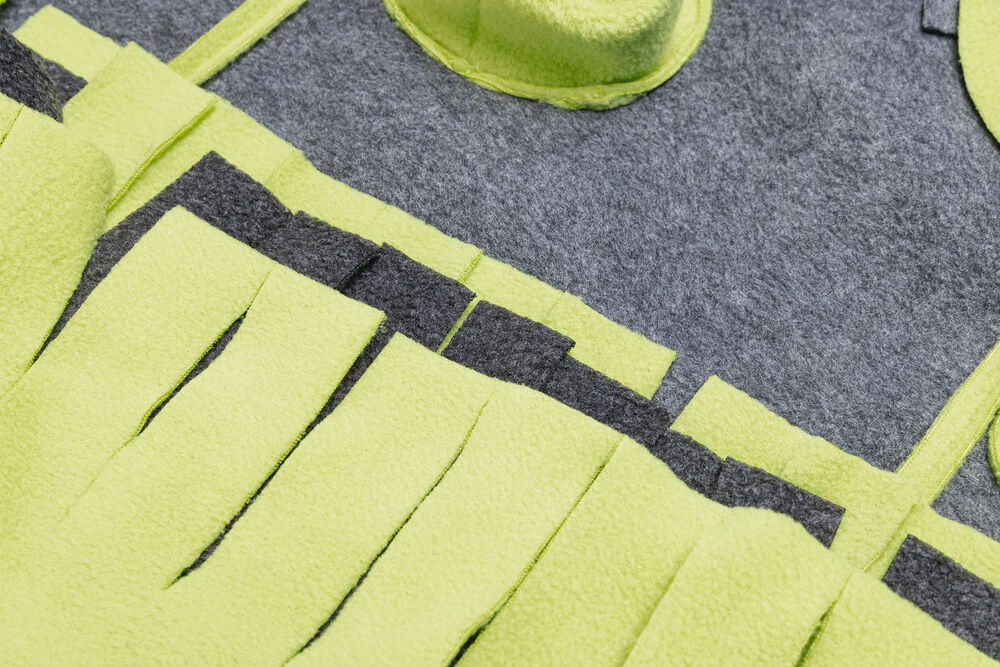 Beeztees Flora - Snuffelmat - Hondenspeelgoed - multi - 7x45x70 cm