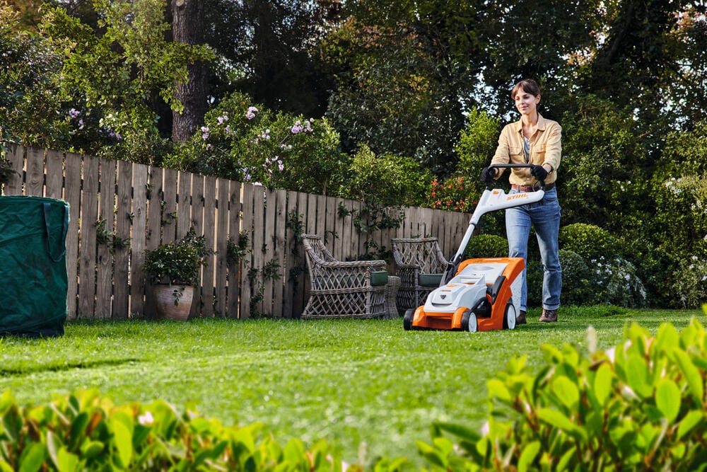 STIHL RMA 239C - Accu grasmaaier - incl accu en lader - 330 m2