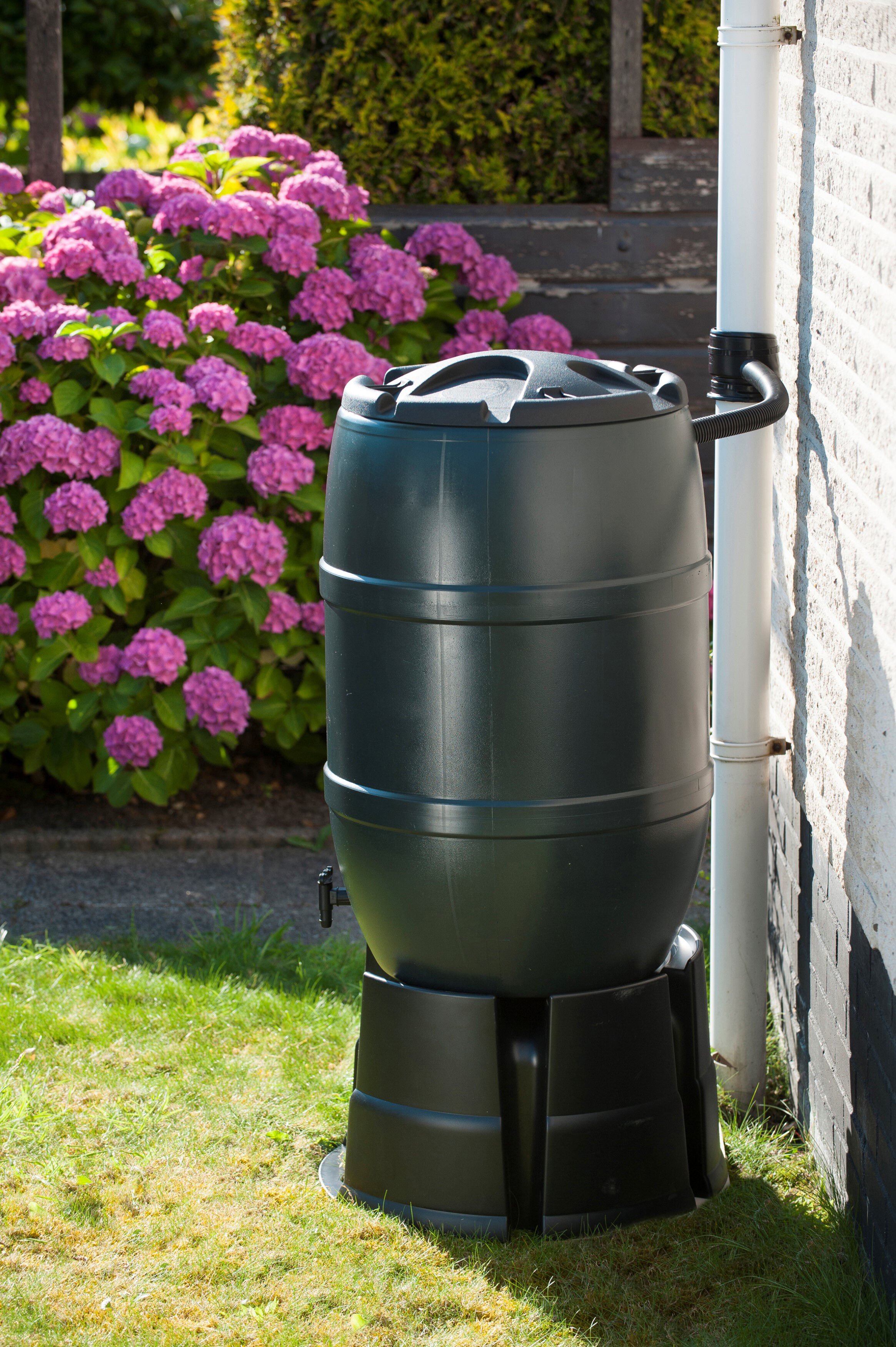 Nature - Regenton - 120 Liter - Zwart Nature - Regenton - 120 Liter - Zwart