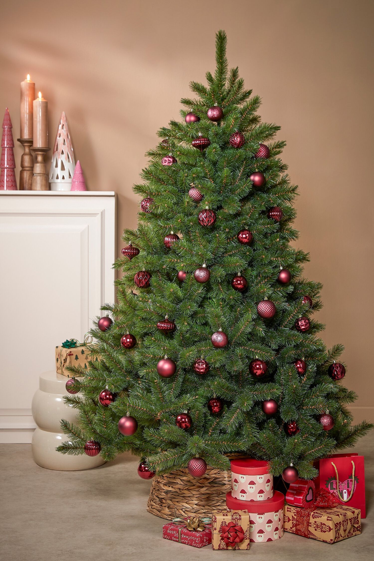 Triumph Tree Forest Frosted Pine - Kunstkerstboom - Groen/frosted - 0 - 260 cm