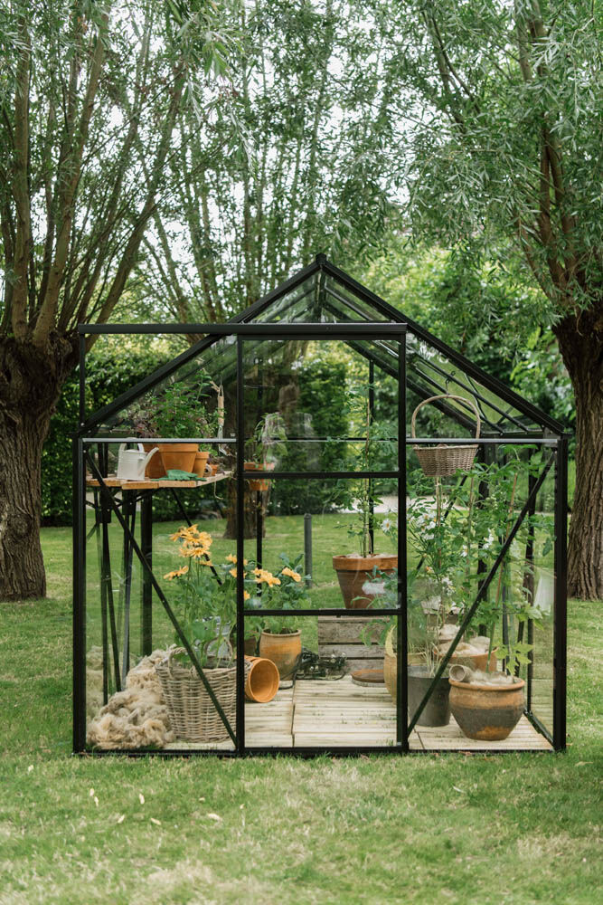 Royal Well Kate III Full Options - Tuinkas - zwart - 217x192x314 cm - Veiligheidsglas Royal Well Kate III Full Options - Tuinkas - zwart - 217x192x314 cm - Veiligheidsglas