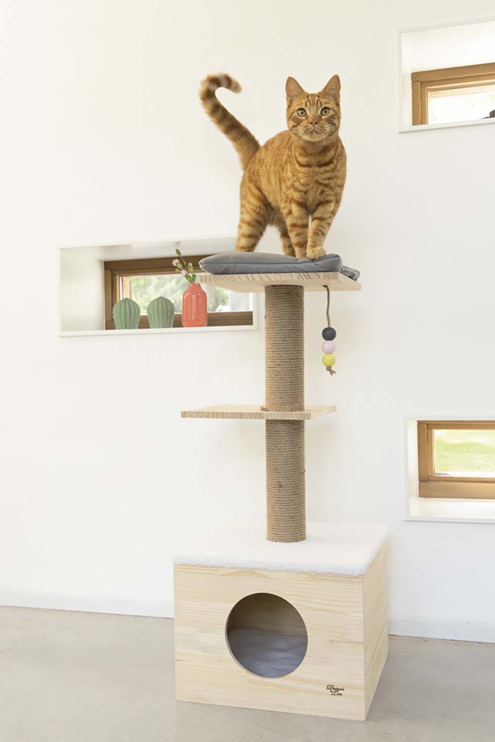 Designed by Lotte Kamina - Krabmeubel - Multi - 94x40x41 cm