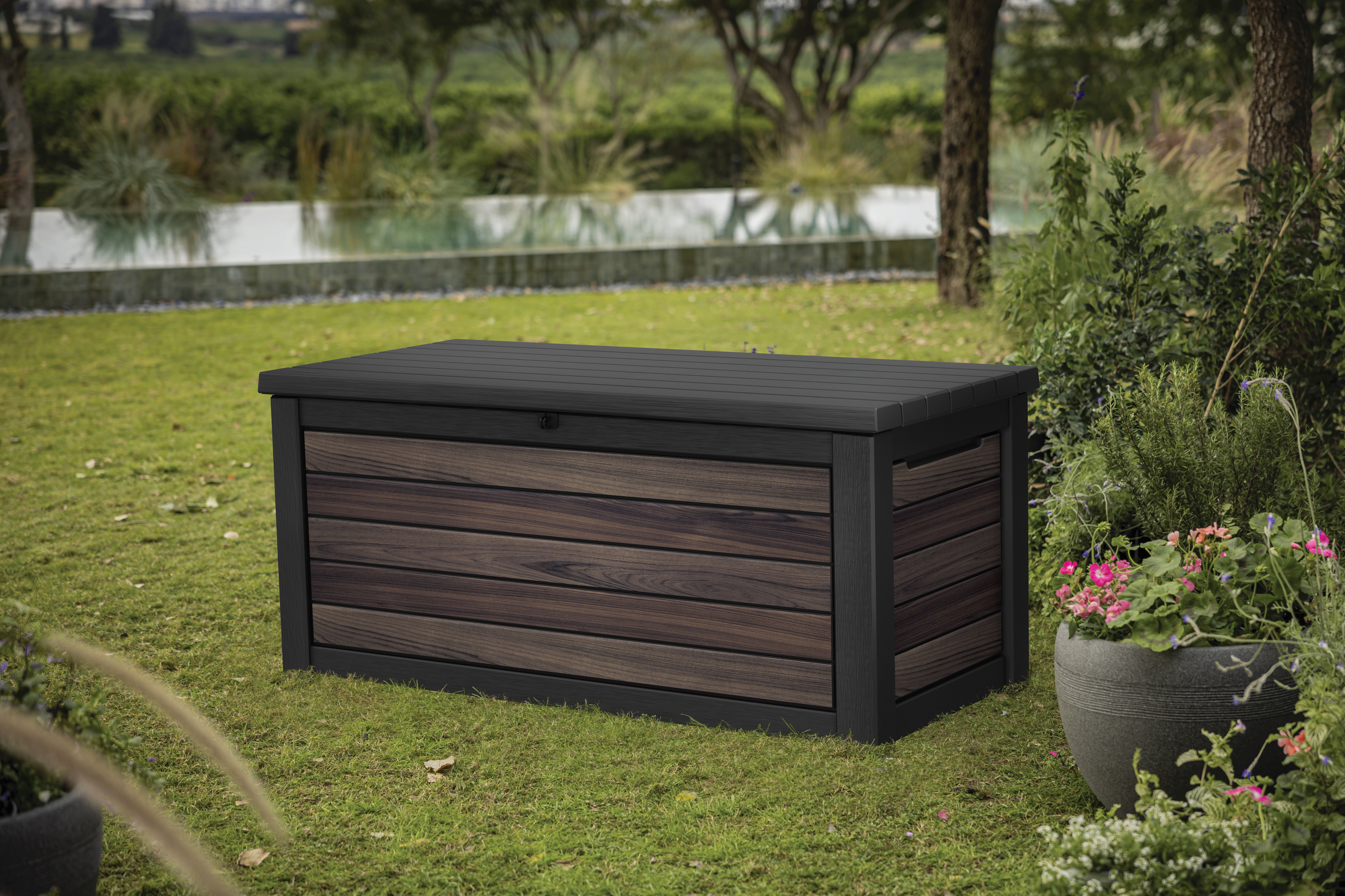 Keter Rosewood - Opbergbox - 69.5x72x155 cm