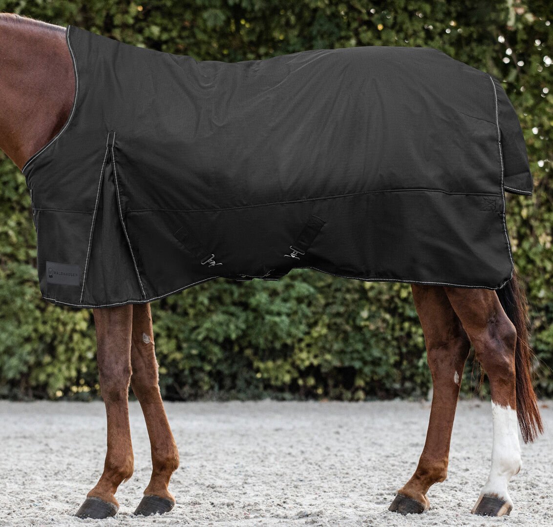 Waldhausen Nordic Hoge nek Light - Winterdeken - Paardendeken - Zwart - 125/175