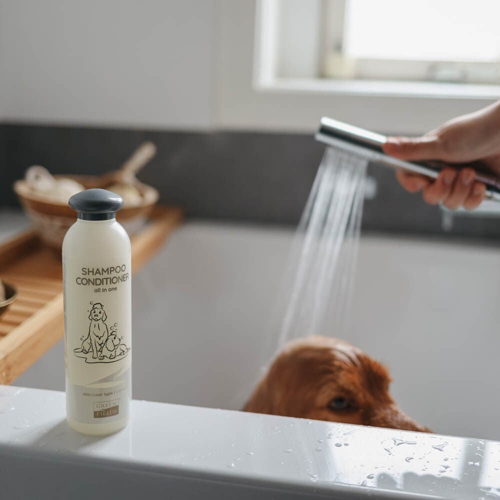 Greenfields - Hondenshampoo en Conditioner - 270 Milliliter - Transparant