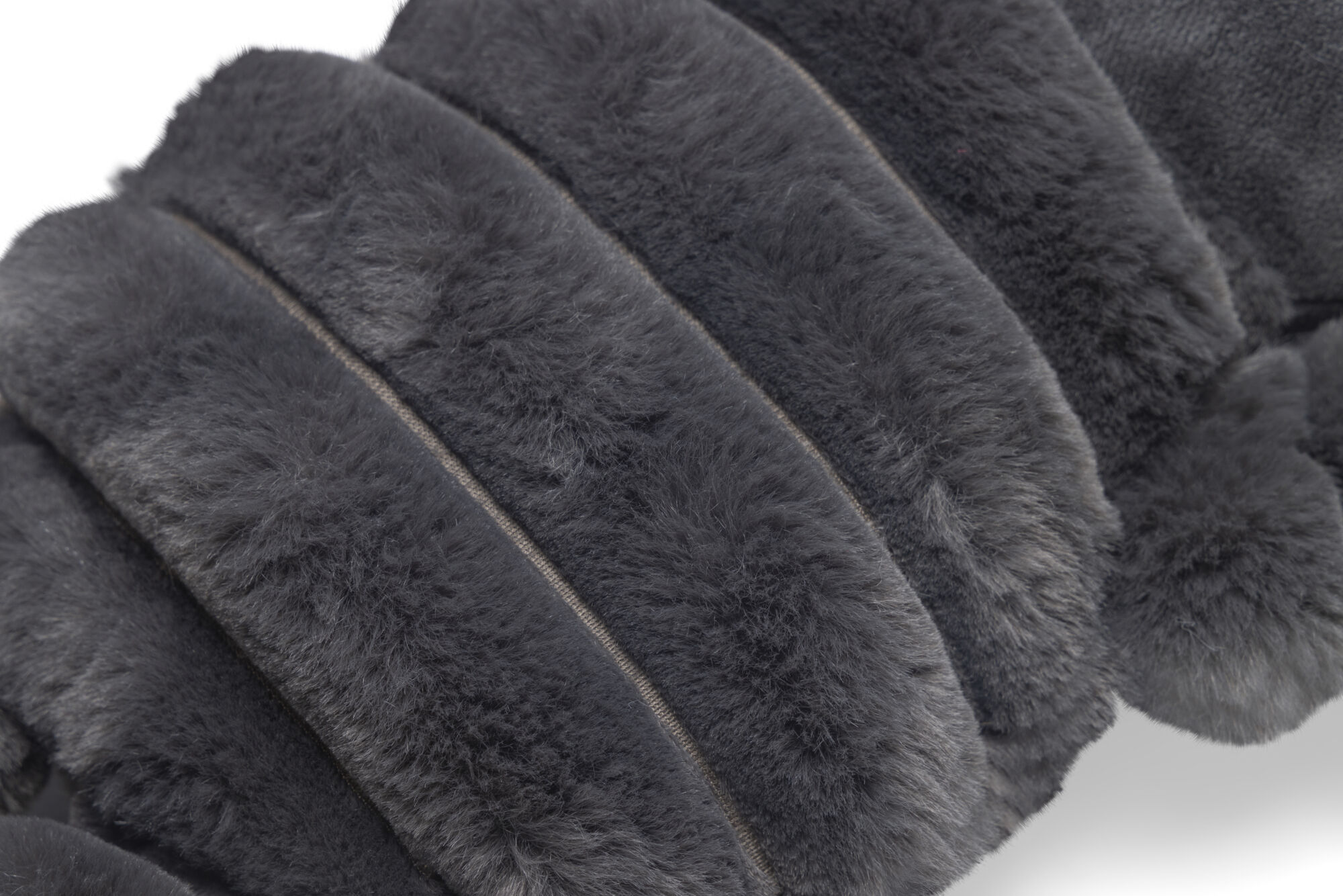 Designed by Lotte Reza Hang Muis -  Pluche Knuffel - Hondenspeelgoed - Antraciet - 18x80x15 cm