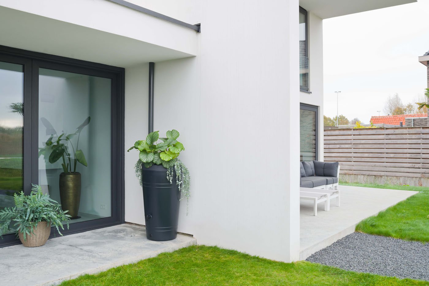 Nature Vaas - Regenton met plantenbak - Antraciet
