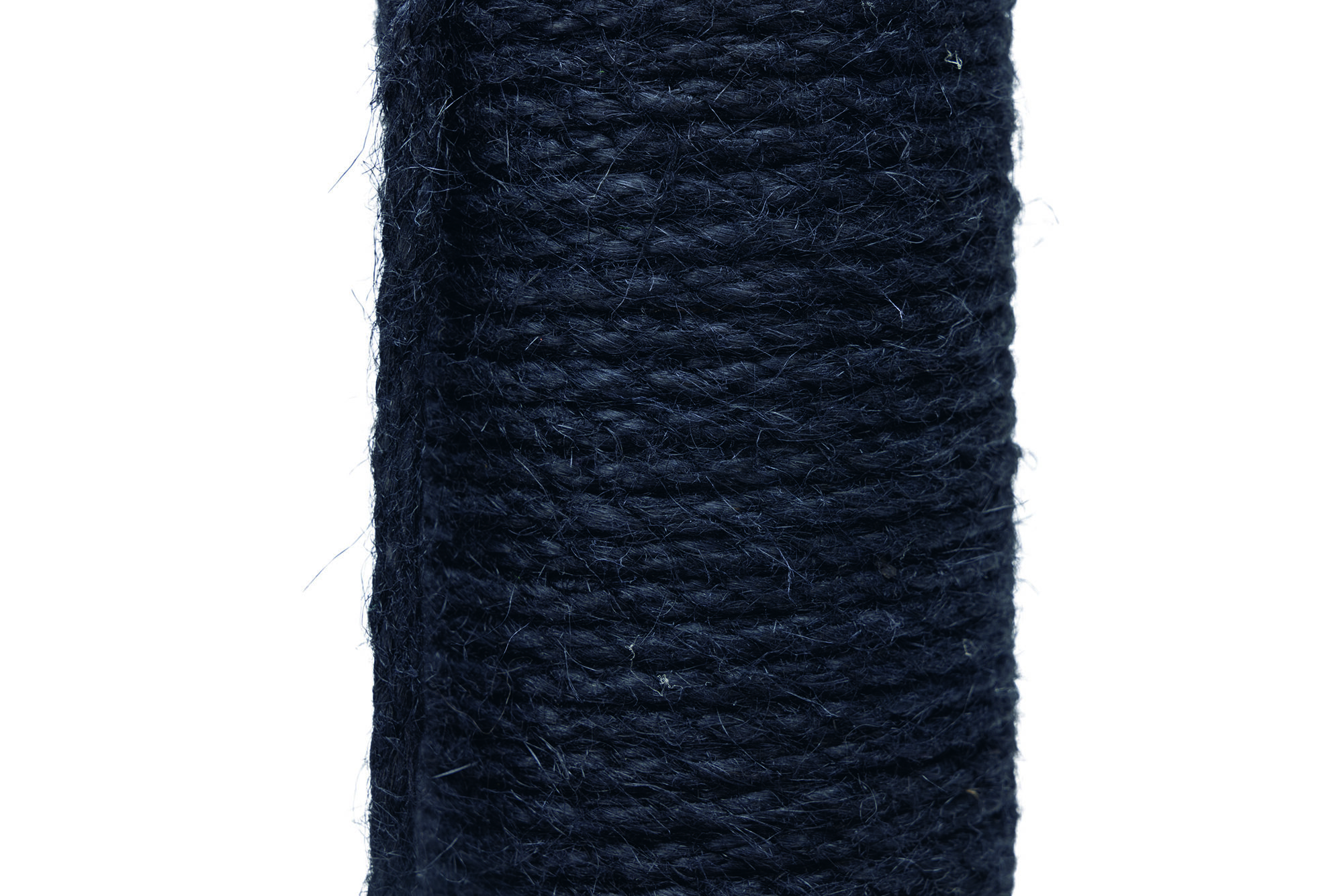 Designed by Lotte Fida - Krabpaal - zwart