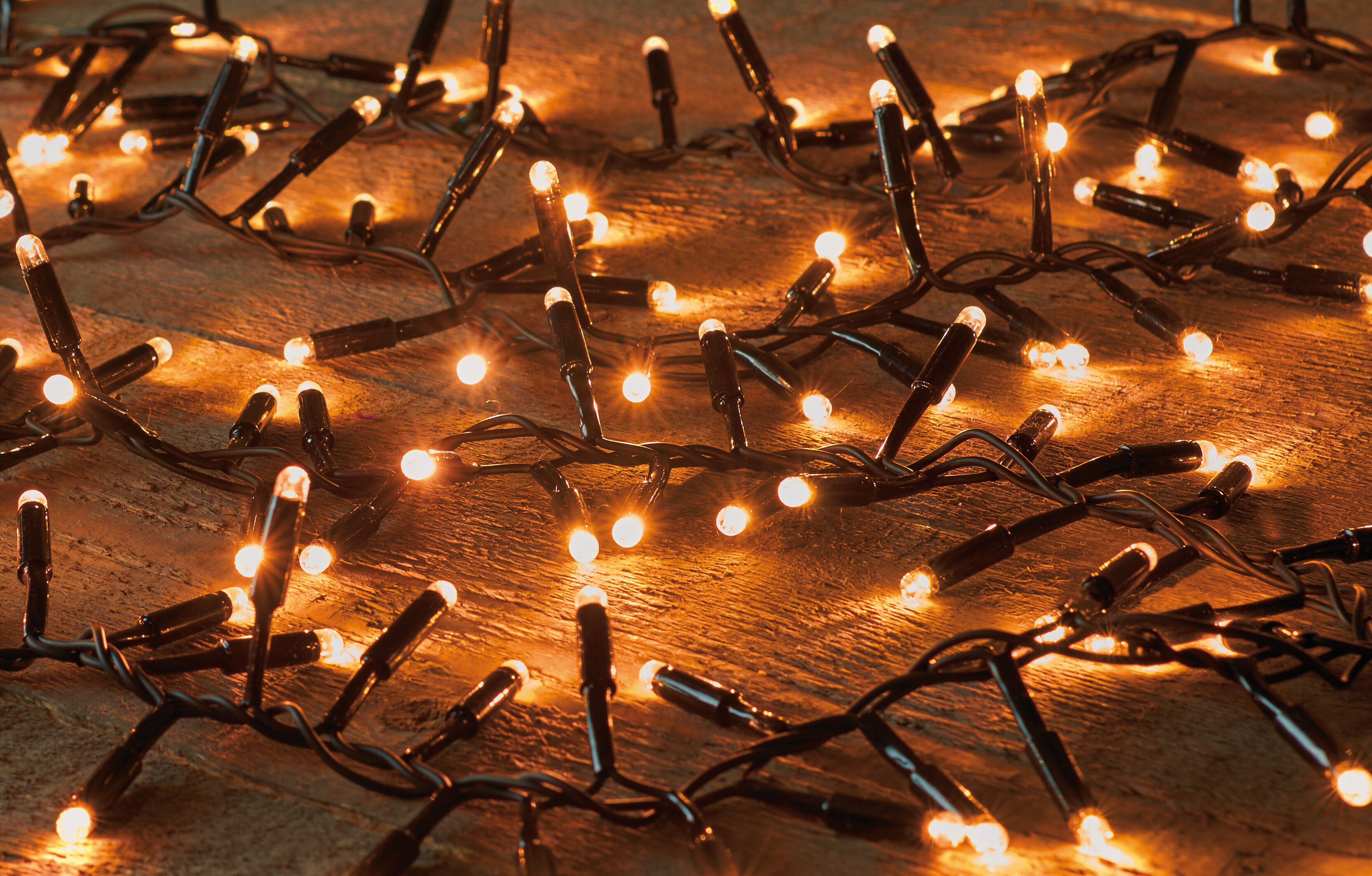 Anna's Collection - Clusterverlichting - 200 - Klassiek warm wit - 400 cm