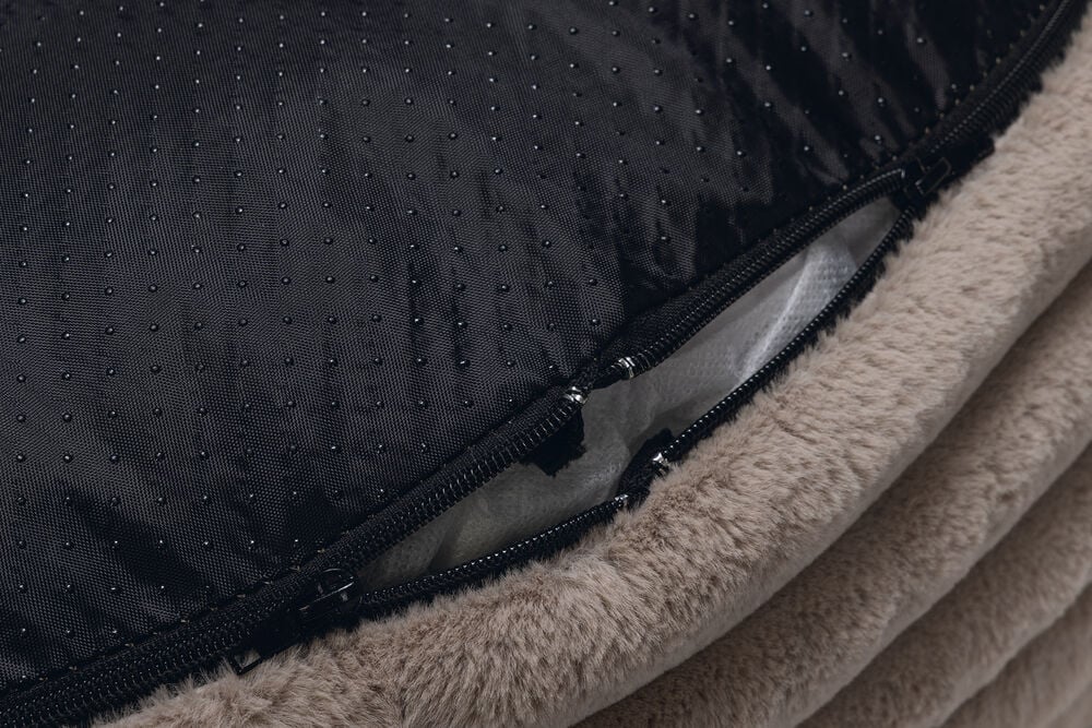 Designed by Lotte Reza - Hondenkussen - Beige - 16x65x65 cm - Klein