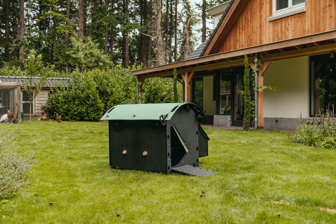 Nestera House - Kippenhok - tot 8 kippen - Zwart/Groen - Rechts - L