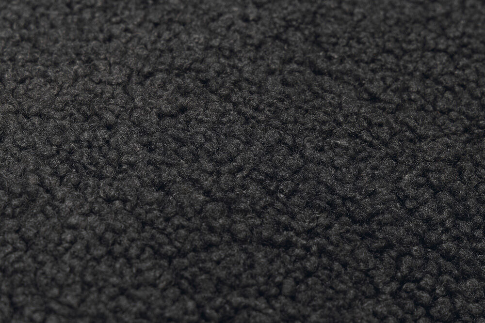 Designed by Lotte Yndis - Hondenkussen - Bouclé - Ovaal - Antraciet - 15x60x65 cm - S