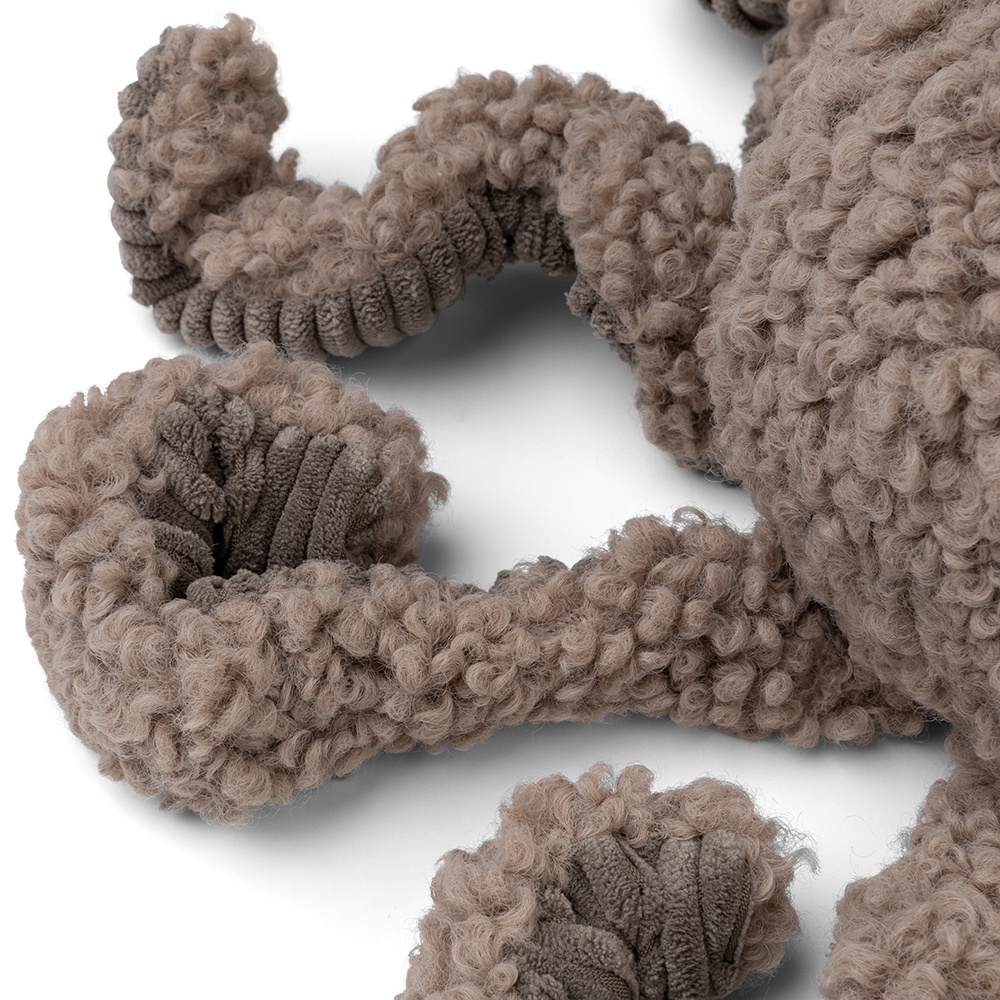 District 70 Squid Pluche - Knuffel - Hondenspeelgoed - Taupe - 20x13x13 cm - 1 maat District 70 Squid Pluche - Knuffel - Hondenspeelgoed - Taupe - 20x13x13 cm - 1 maat